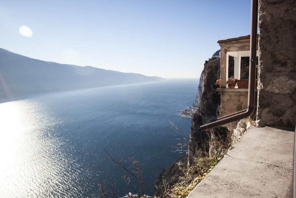 Locanda Al Castelletto Tremosine ภายนอก รูปภาพ